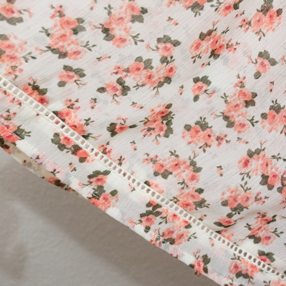 Torrid Floral Peasant Top - Picture 5 of 5